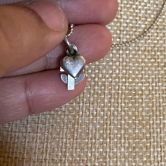 Silver Faith,Hope, Love Pendants Necklace- Cross, heart and anchor - Picture 7 of 9